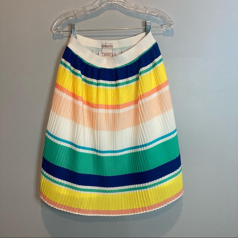 Pleated, multi-colored midi skirt